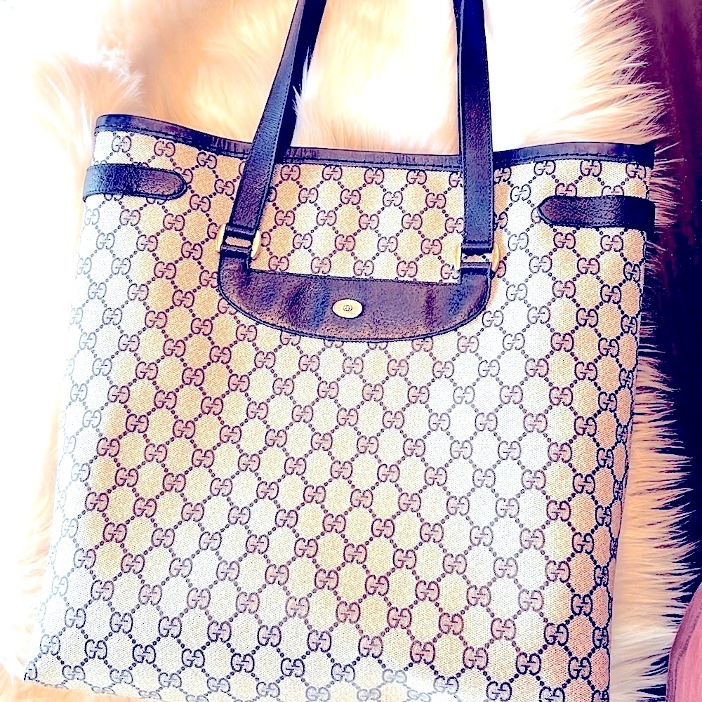 ❌SOLD❌GUCCI⚡️⚡️GG Supreme Coated Navy Tote - Picture 7 of 17